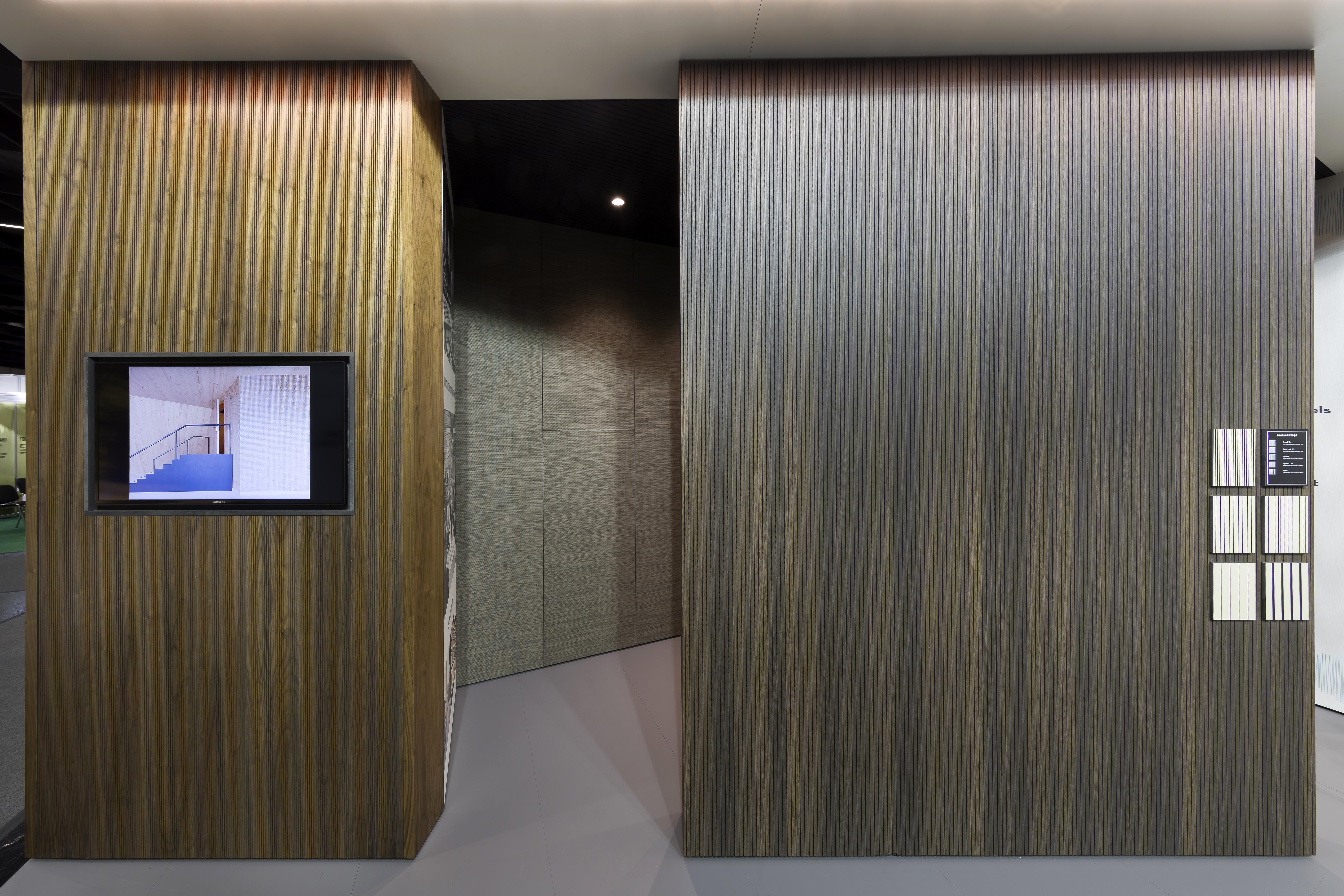 <p>Decospan presented successful on the Interzum fair in Cologne their new acoustic absorbing veneer panel range ‘Woodcoustics’. Wood solutions for Interiordesign.</p>
